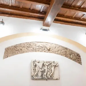 Apartment Domus Castle Colosseum - Rione Monti, Rome