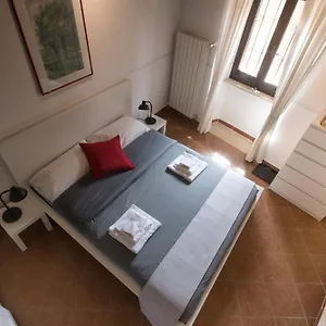 Appartamento Casa Q163a Tuscolana Next To Metro, Roma